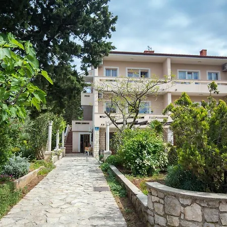 Violic Apartment *