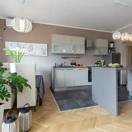Violic Apartment *