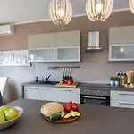 Apartament Violic